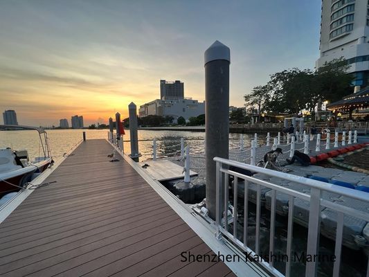 Customizable Yacht Floating Dock with 6061 Aluminum Alloy and 250kg Load Capacity for Marine Applications