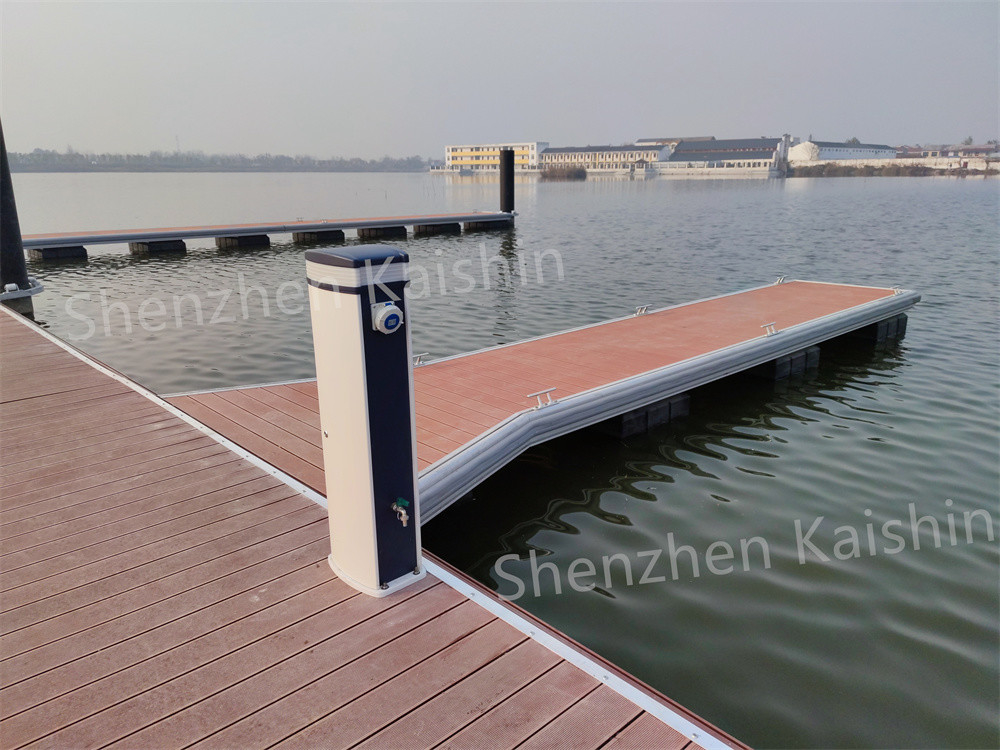 Marine Floating Finger Dock Customized Size 15-20 Years Lifespan Aluminum Alloy Floating Pontoon For Yacht Ship Boat