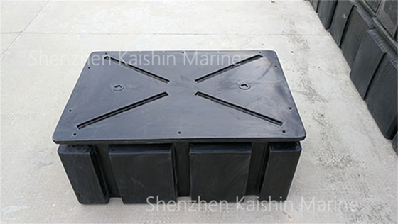 Lingkungan ramah hitam LLDPE Floatation Floating Pontoon Yacht Boat Marine Dock